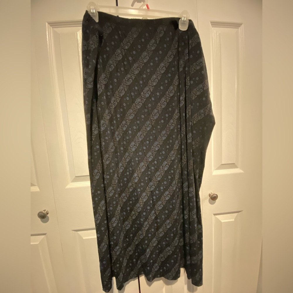 Studio 1940 Elegant Black Maxi Skirt